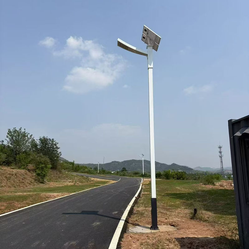 克孜勒苏柯尔克孜公园太阳能路灯生产厂家