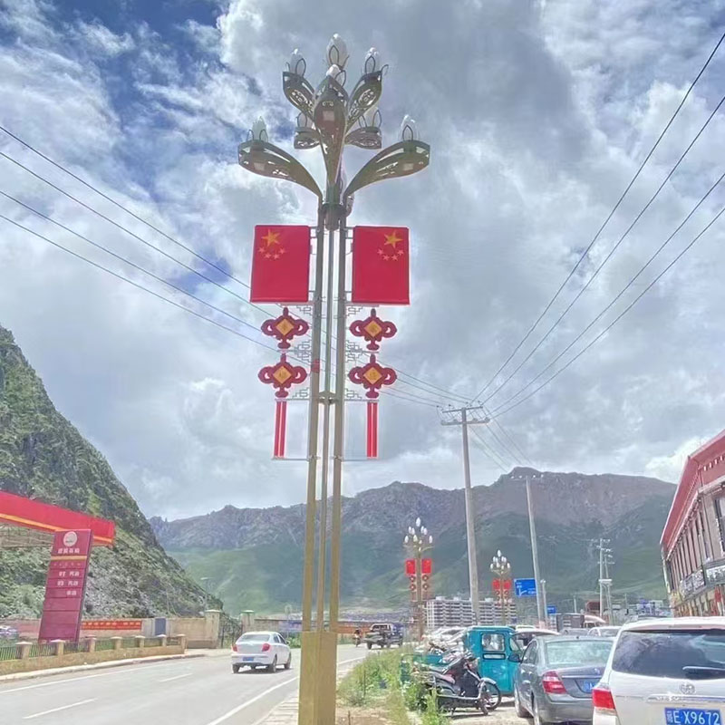 克孜勒苏柯尔克孜抱箍太阳能路灯生产厂家